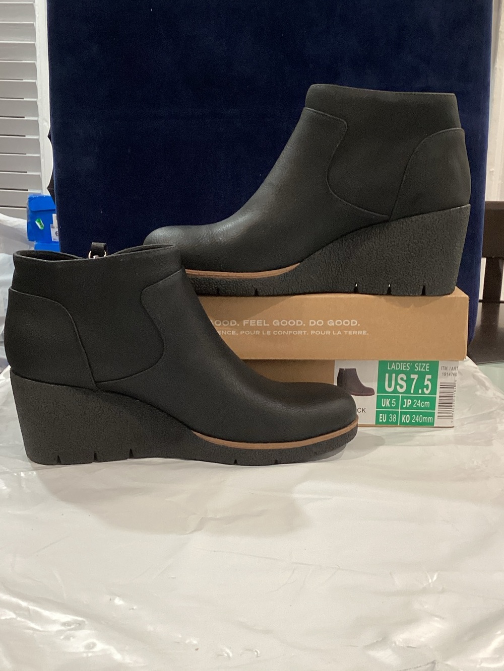 Dr. Scholl’s Been There Black Wedge Ankle Booties Women’s 7.5 M NIB - Picture 2 of 7